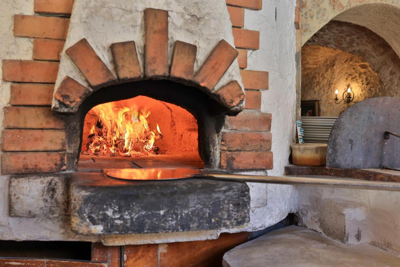 فندق Logis Le Relais Imperial Saint-Vallier-de-Thiey المظهر الخارجي الصورة