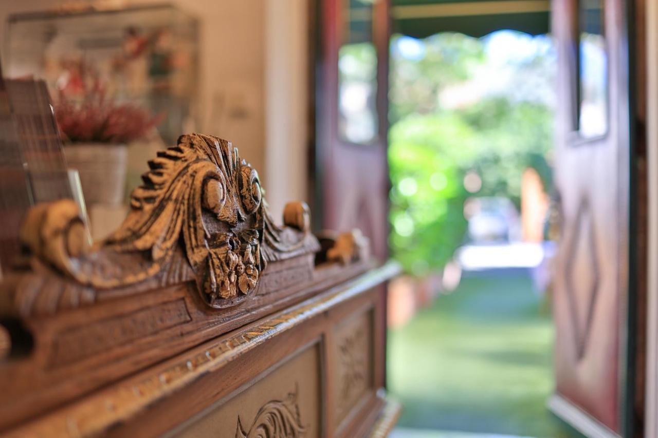 فندق Logis Le Relais Imperial Saint-Vallier-de-Thiey المظهر الخارجي الصورة