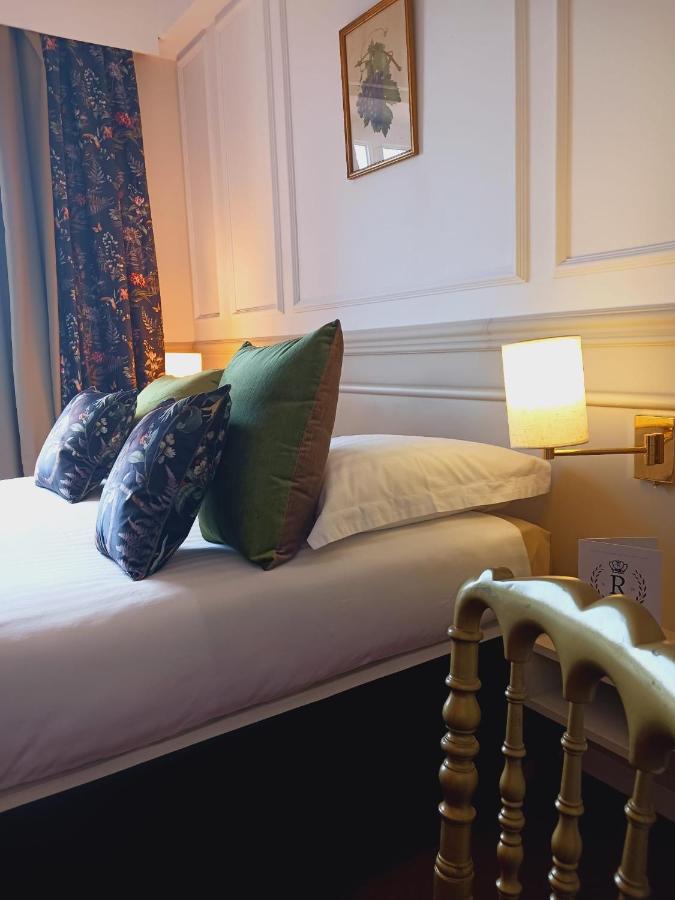 فندق Logis Le Relais Imperial Saint-Vallier-de-Thiey المظهر الخارجي الصورة