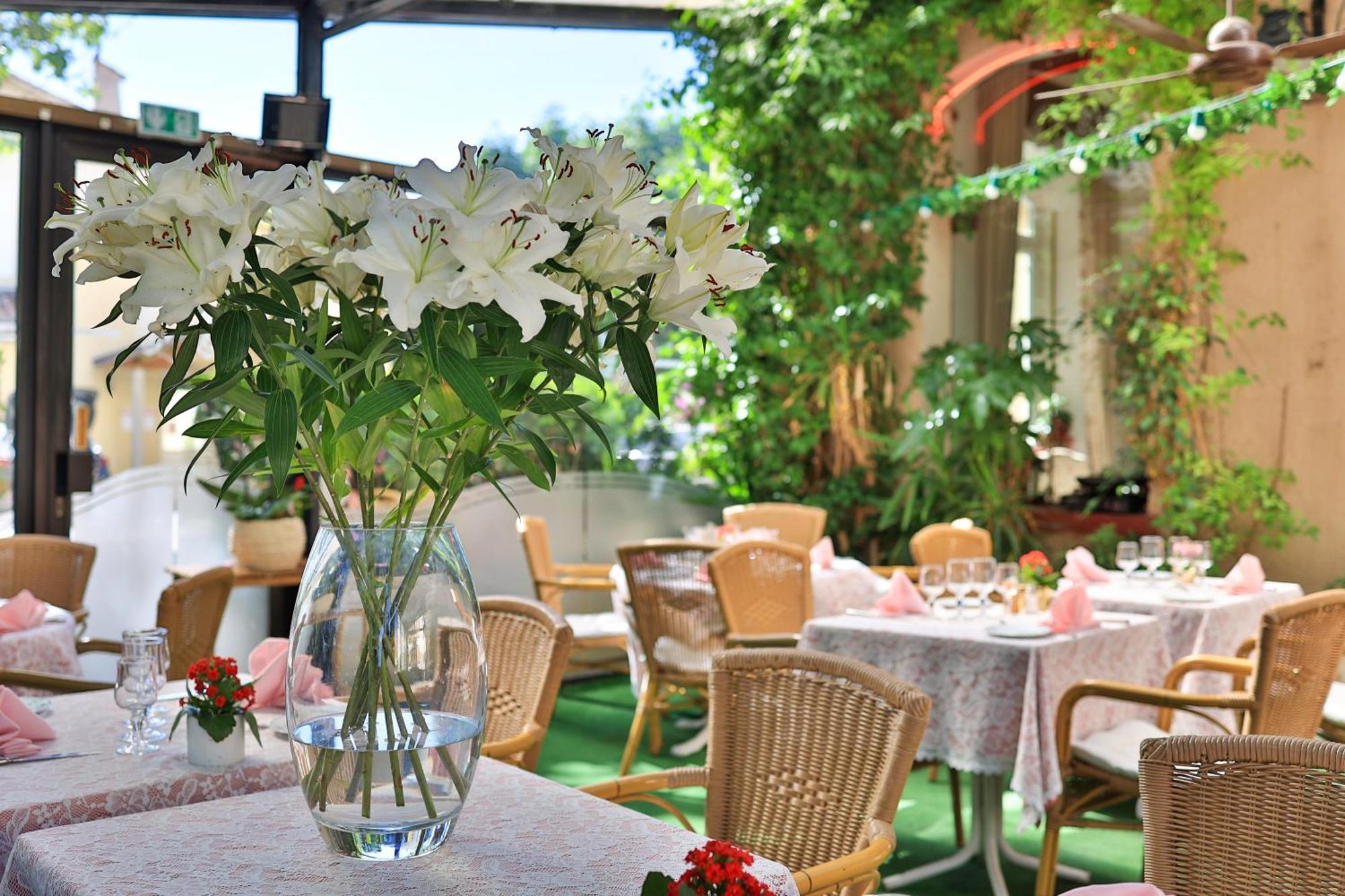 فندق Logis Le Relais Imperial Saint-Vallier-de-Thiey المظهر الخارجي الصورة
