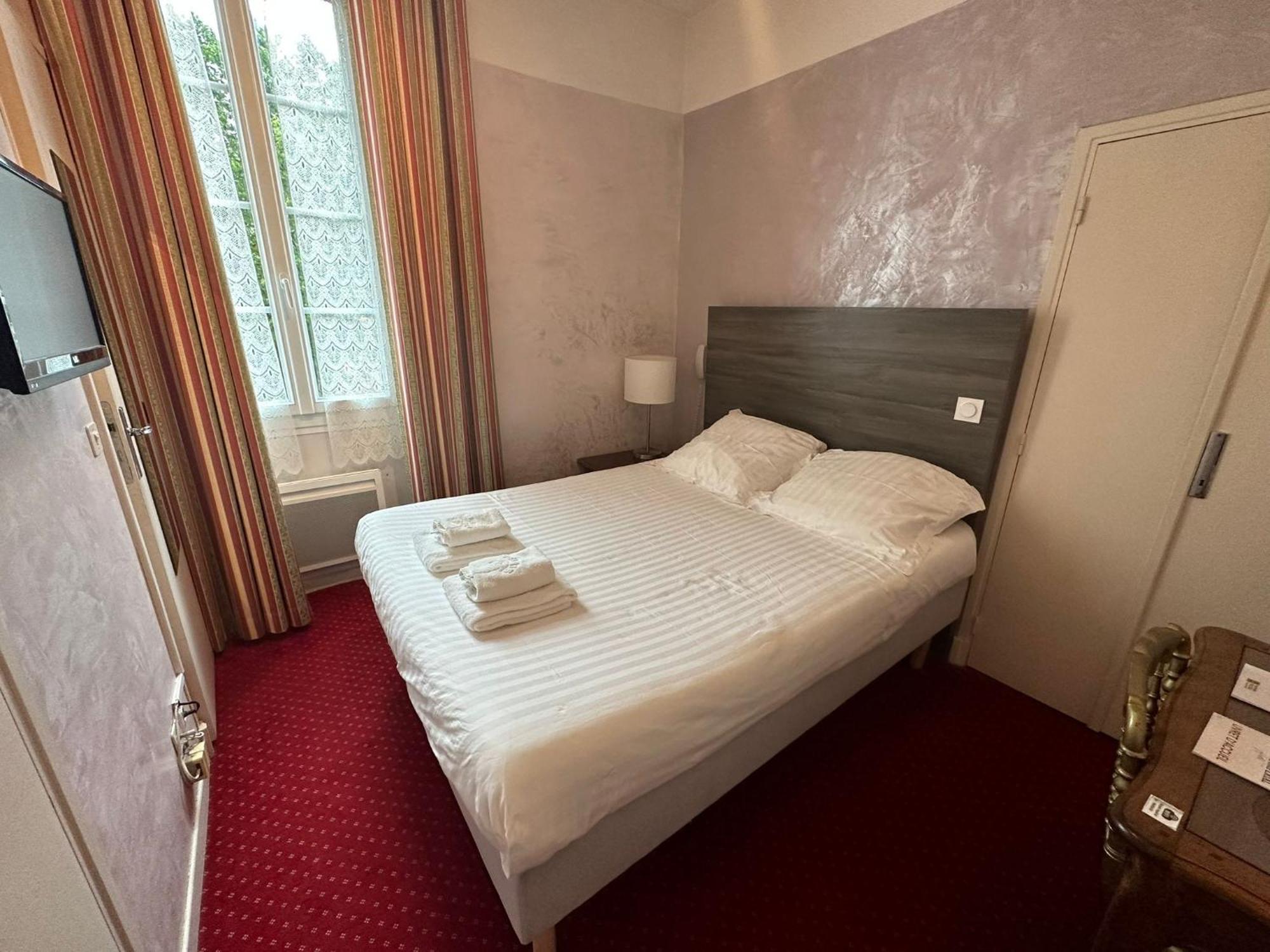 فندق Logis Le Relais Imperial Saint-Vallier-de-Thiey المظهر الخارجي الصورة